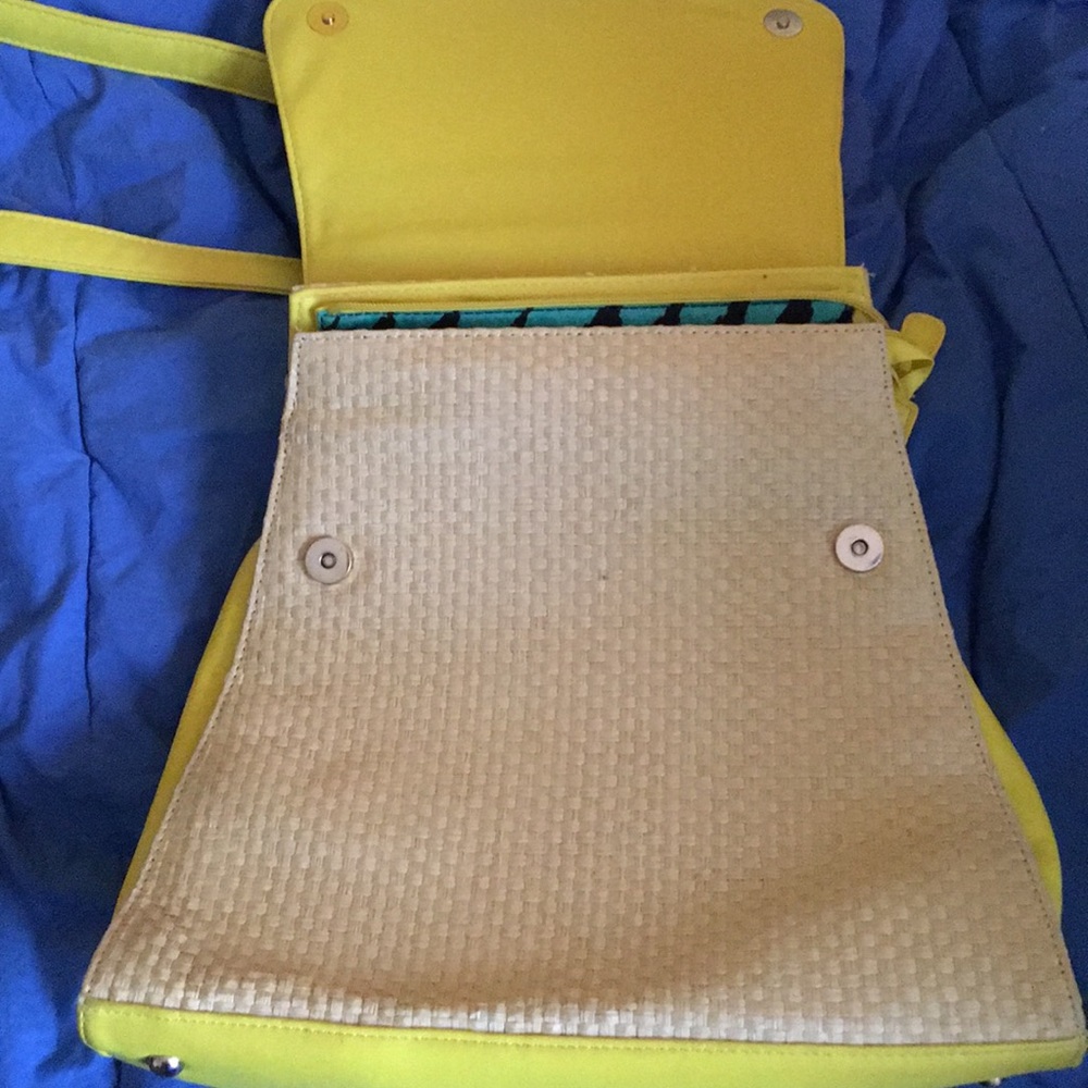 Bag - Picture 2 of 4